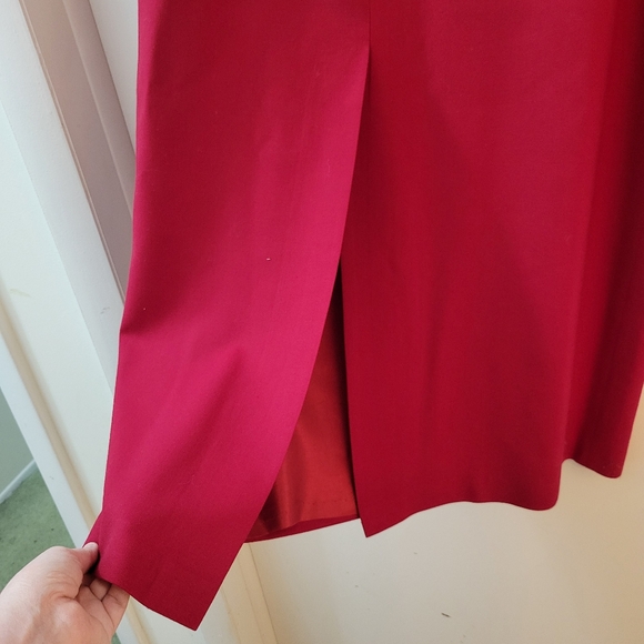 Size 20 Talbots bright red dressy maxi shirt with back slit silk inner lining - Picture 2 of 9